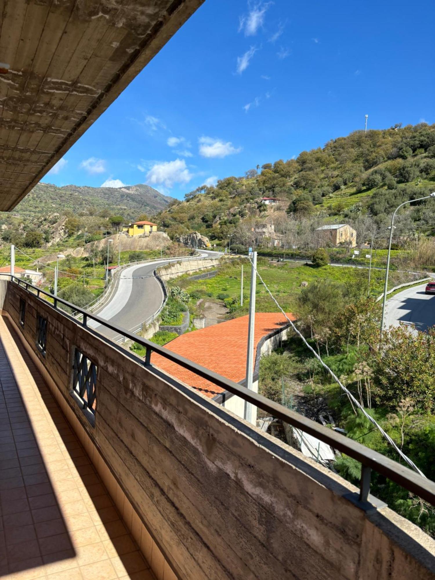 Il Sole Dell'Alcantara Apartment Gaggi Exterior photo